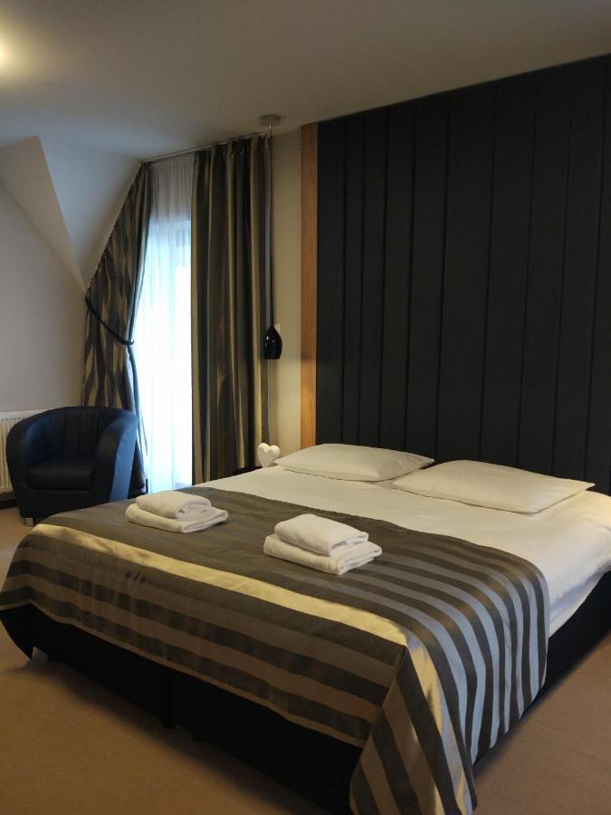 Bulwary Biznes Bed & Breakfast Mielec Exterior photo